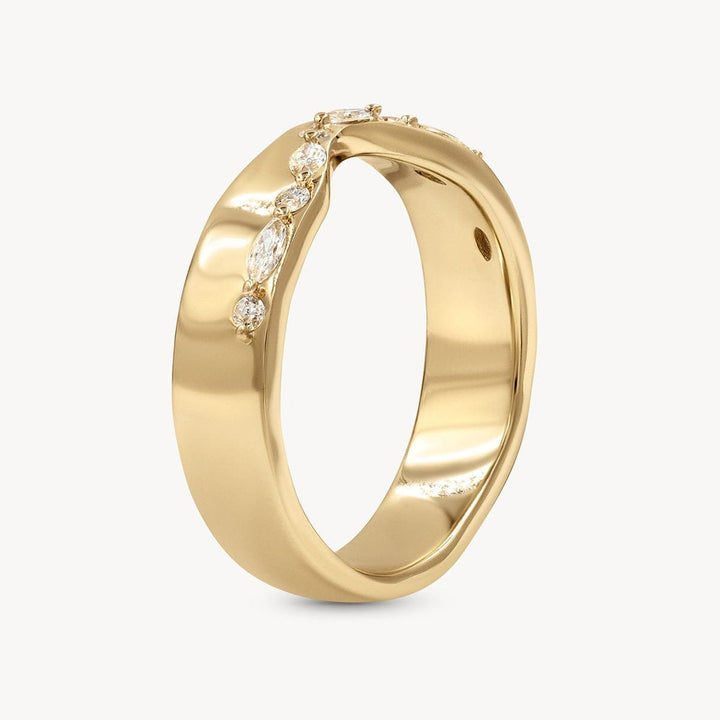Round Diamond CVD EF/VVS U-Shaped Nesting Chevron Wedding Band