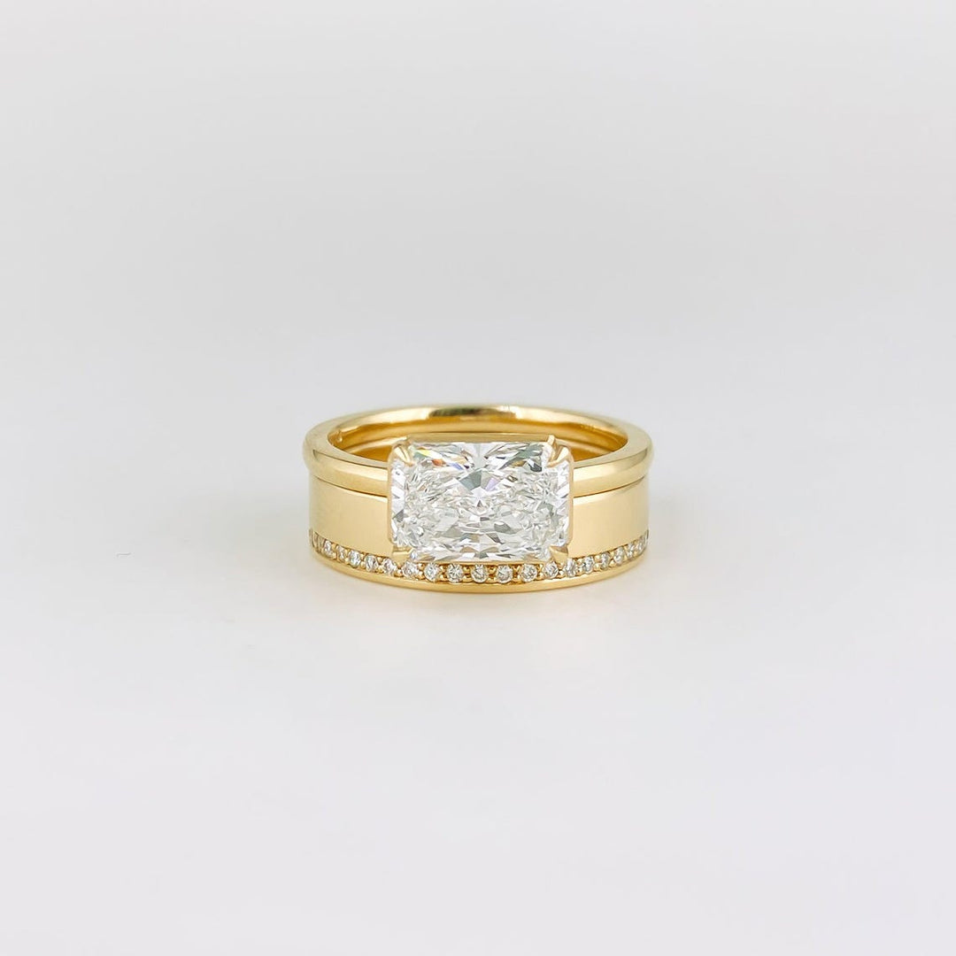Round Diamond CVD EF/VVS Unique Cigar Style Wedding Band