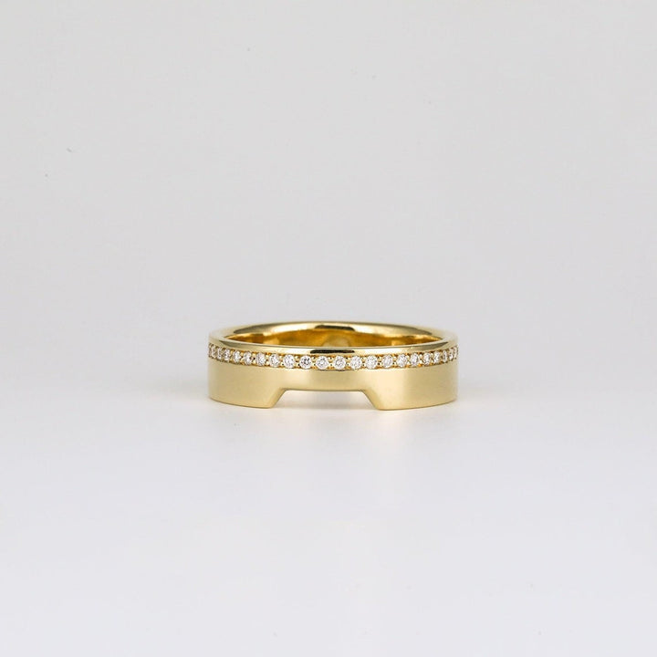Round Diamond CVD EF/VVS Unique Cigar Style Wedding Band