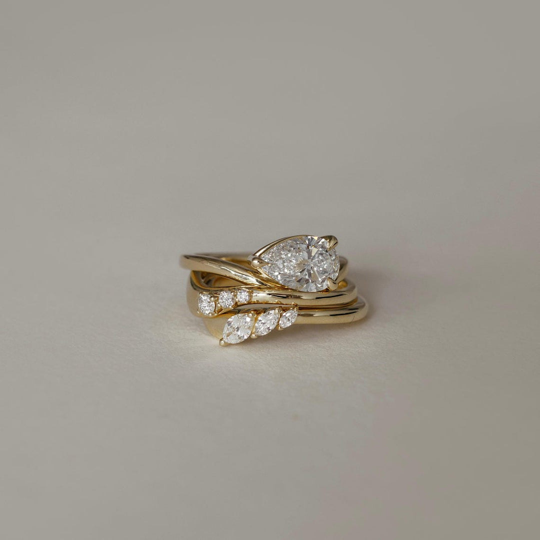 Round Diamond CVD EF/VVS Unique Curved Band for Women
