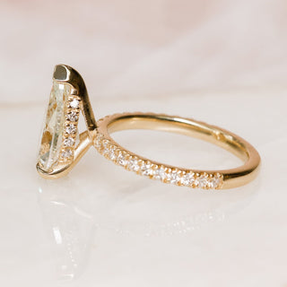 pear-hidden-halo-pave-g-vs1-diamond-engagement-ring