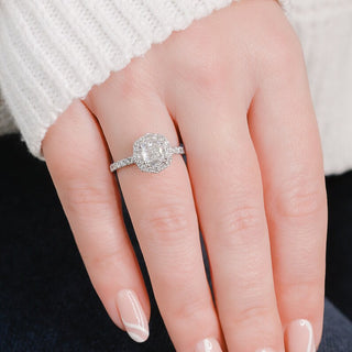 cushion-halo-f-vs1-diamond-engagement-ring