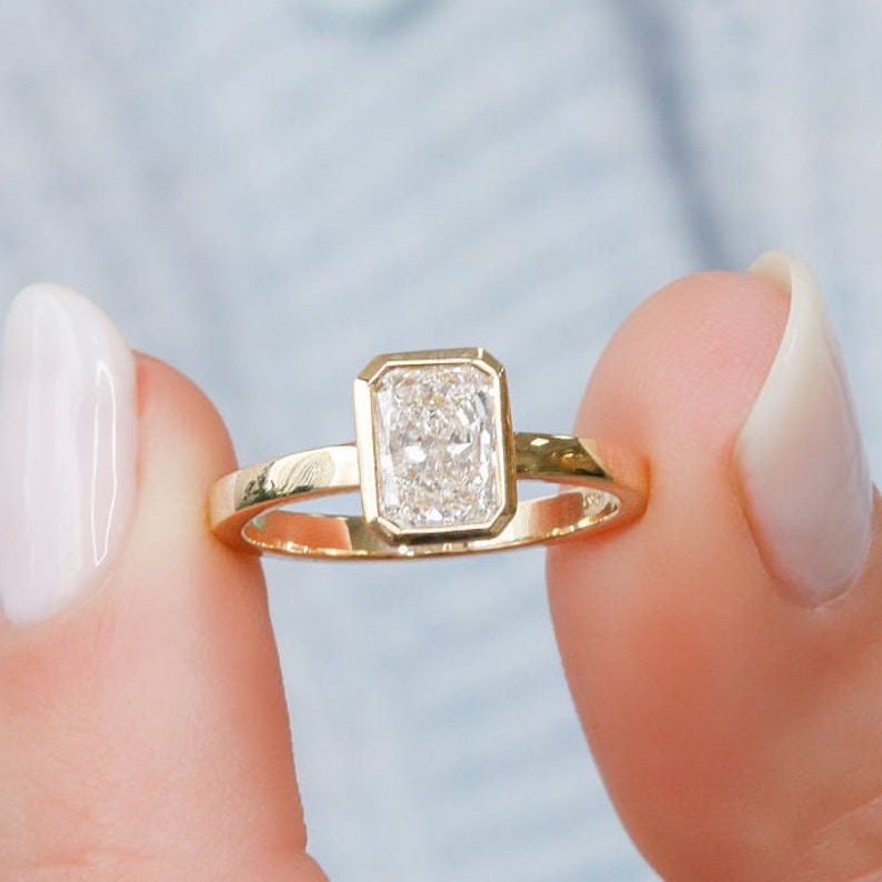 1-0-ct-radiant-bezel-cvd-e-vs1-diamond-engagement-ring