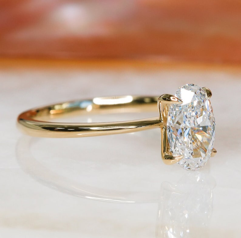 oval-solitaire-cvd-f-vs1-diamond-engagement-ring