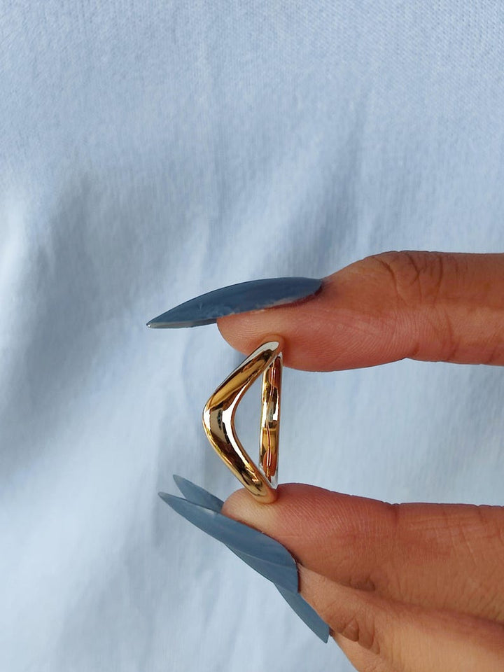 14k|18K Solid Yellow Gold Unique Wavy Curved Wedding Band