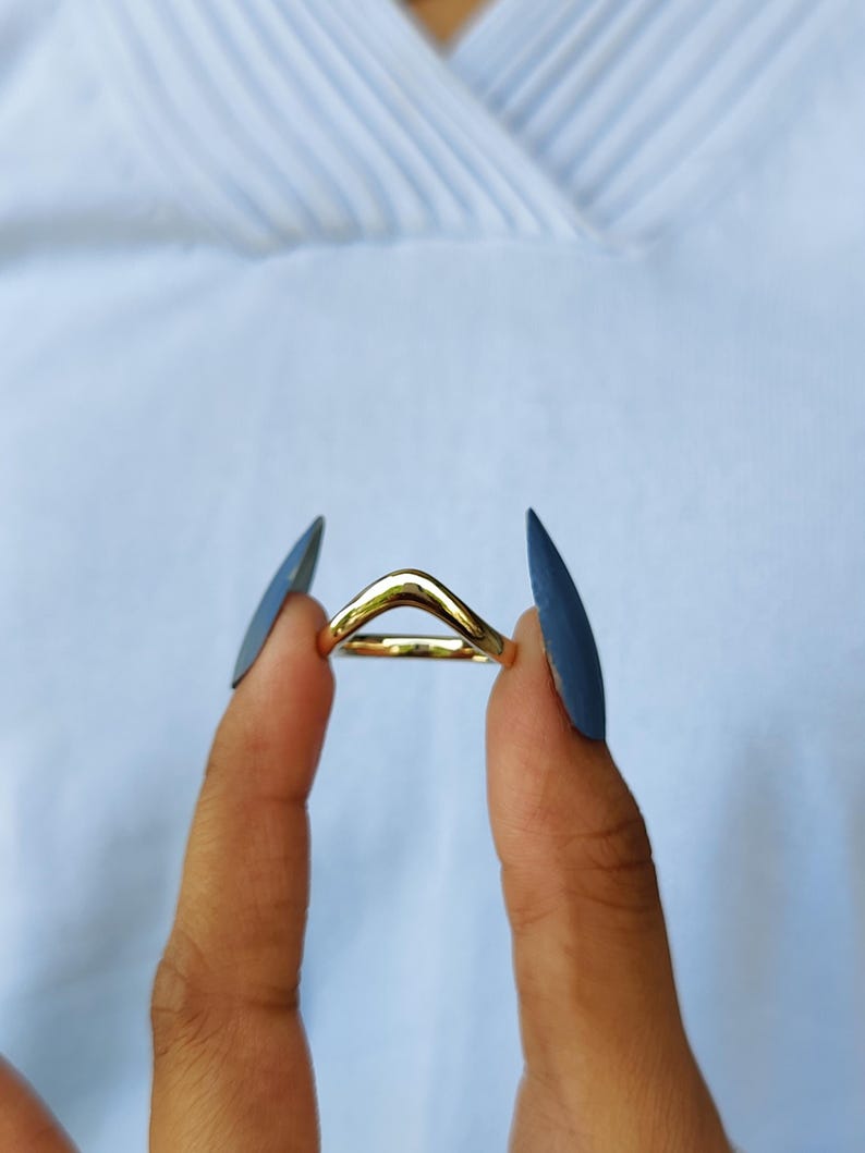 14k|18K Solid Yellow Gold Unique Wavy Curved Wedding Band