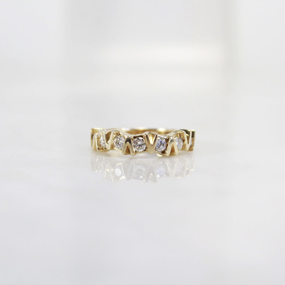 Round Cut Unique Diamond Wedding Band for Her