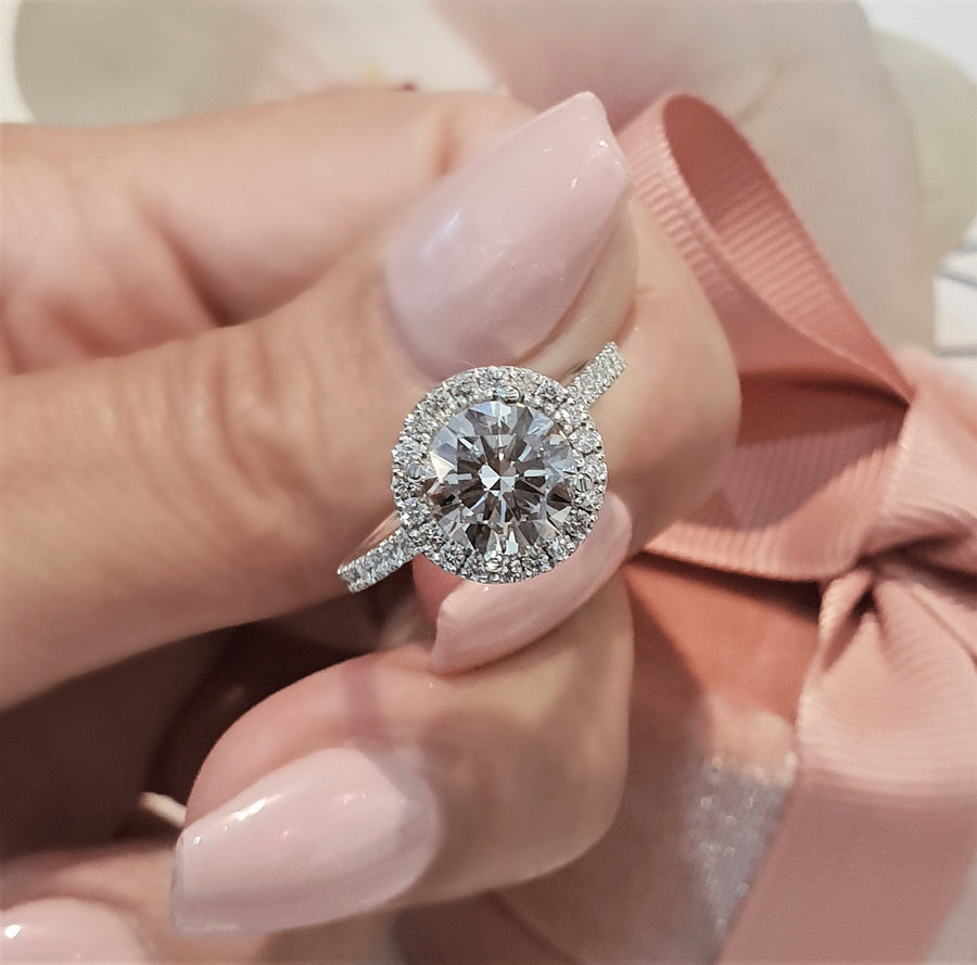2-0-ct-round-cut-halo-g-vs1-lab-grown-diamond-engagement-ring