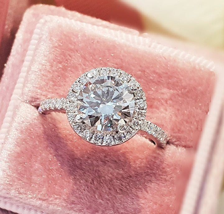 2-0-ct-round-cut-halo-g-vs1-lab-grown-diamond-engagement-ring
