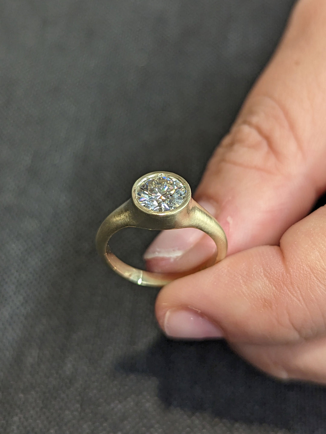 1.0CT Round Cut Bezel Set IGI Certified Lab Grown Diamond Engagement Ring For Her
