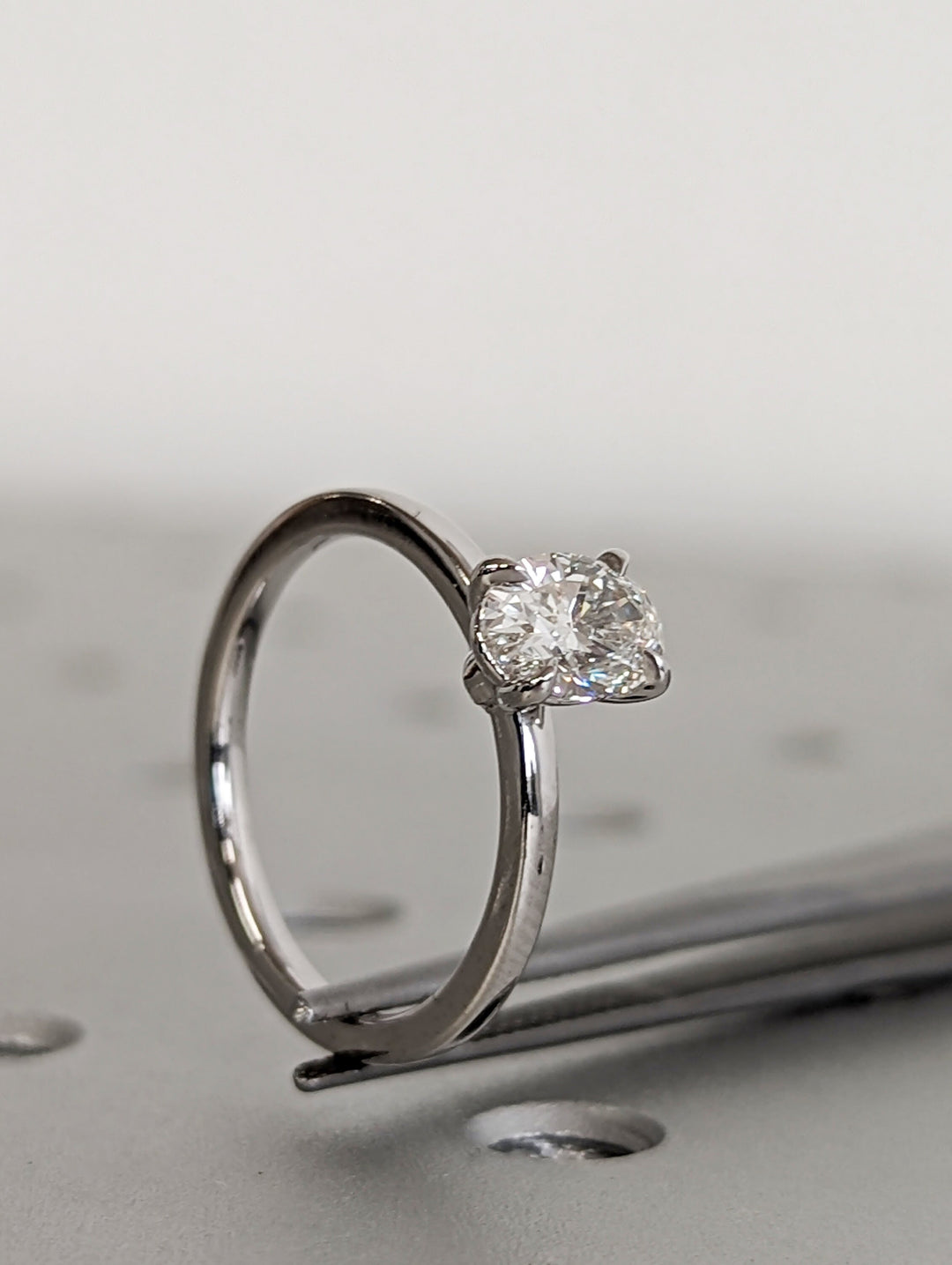 1.0CT Oval Cut Solitaire Lab Grown Diamond Engagement Ring Minimalist Wedding Ring