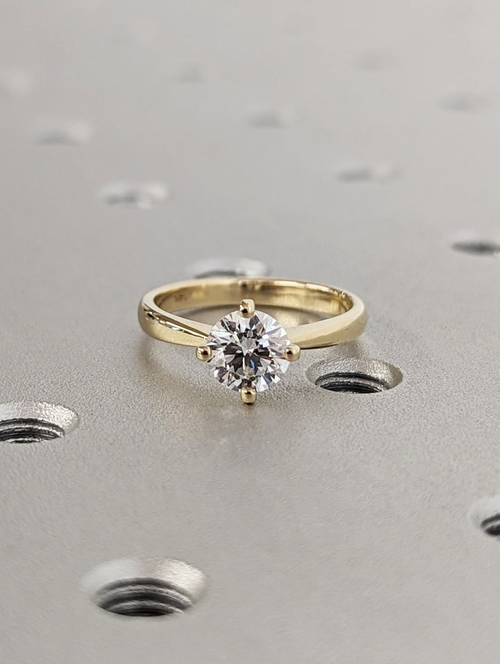 1.0CT Round Cut Solitaire Lab Grown Diamond Engagement Ring For Women