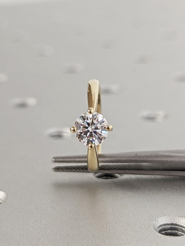 1.0CT Round Cut Solitaire Lab Grown Diamond Engagement Ring For Women