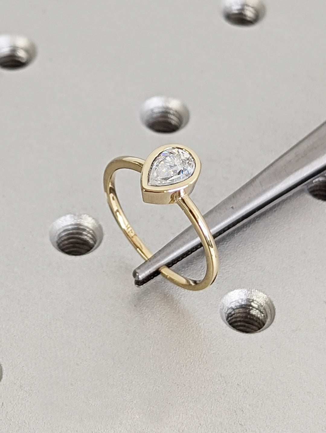 1.0CT Pear Cut Bezel Set Lab Grown Diamond Engagement Ring For Women
