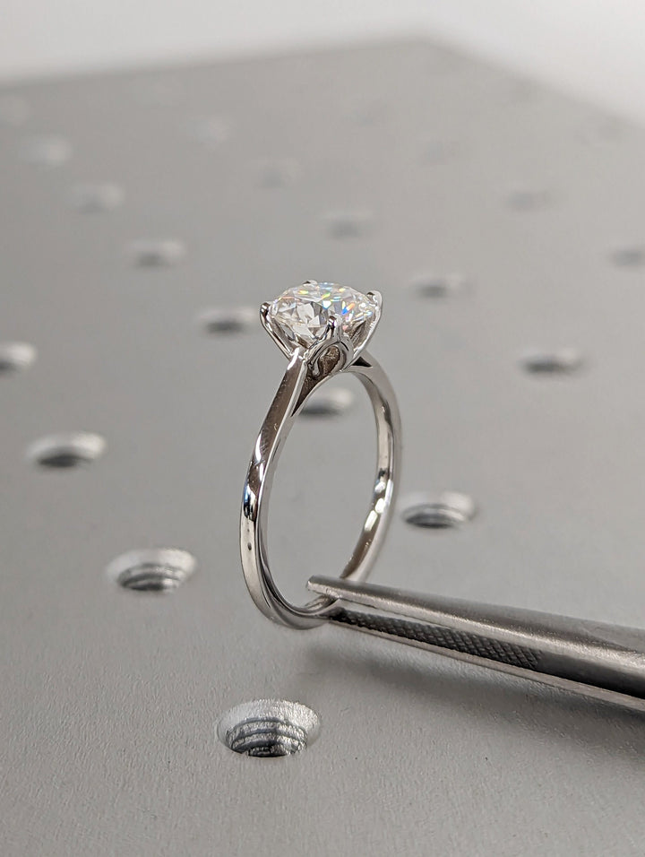 1.50CT Round Cut Solitaire Lab Grown Diamond Engagement Ring For Her Minimalist Wedding Ring