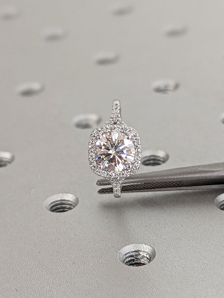1.50CT Round Cut Halo Lab Grown Diamond Pave Engagement Ring For Women