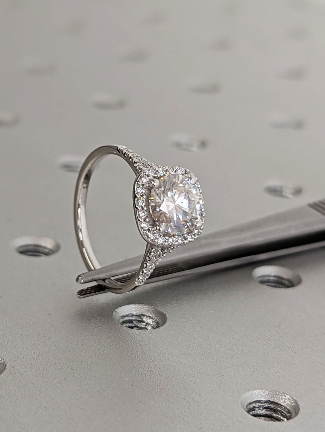 1.50CT Round Cut Halo Lab Grown Diamond Pave Engagement Ring For Women