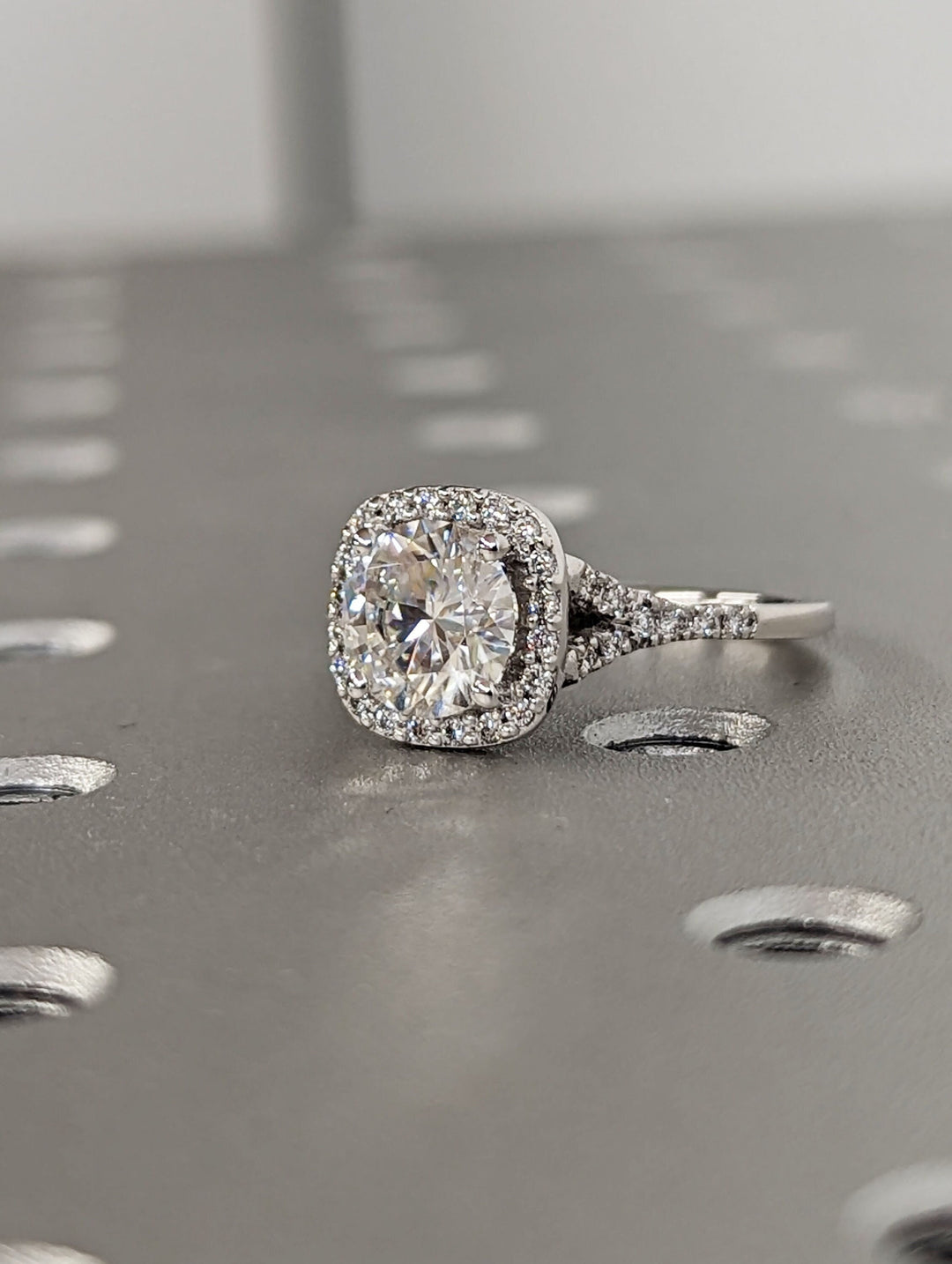 1.50CT Round Cut Halo Lab Grown Diamond Pave Engagement Ring For Women