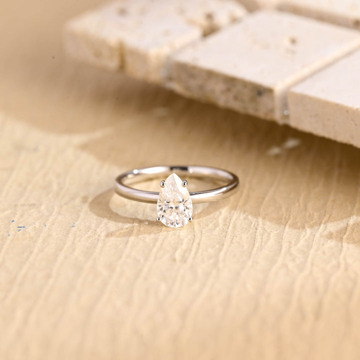 1.0CT Pear Cut Lab Grown Diamond Solitaire Engagement Ring, Minimalist Wedding Ring