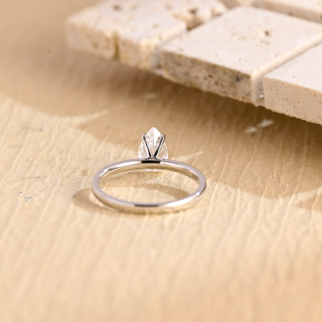 1.0CT Pear Cut Lab Grown Diamond Solitaire Engagement Ring, Minimalist Wedding Ring