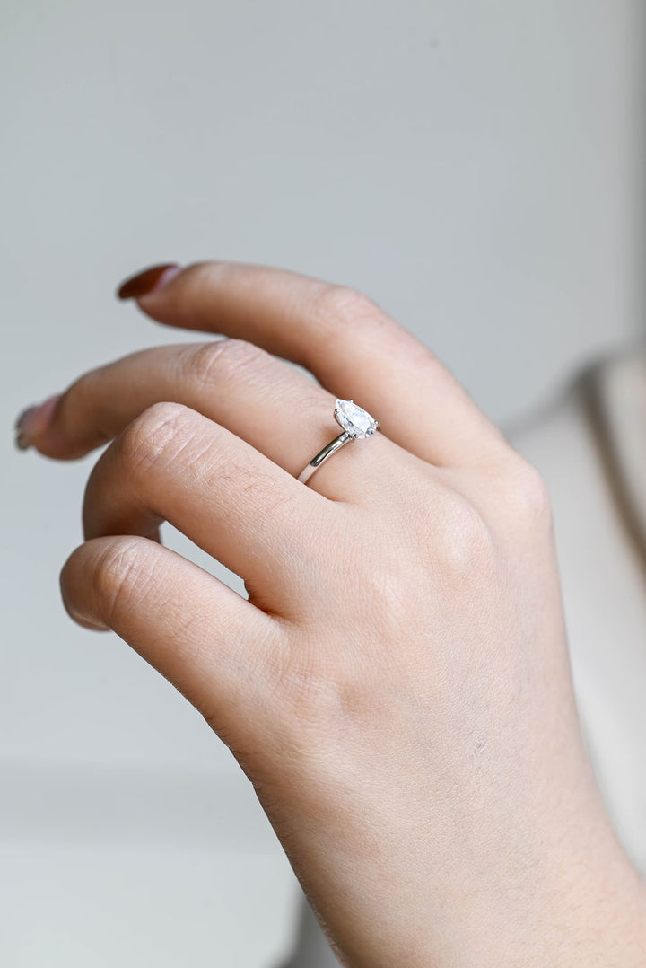 1.0CT Pear Cut Lab Grown Diamond Solitaire Engagement Ring, Minimalist Wedding Ring
