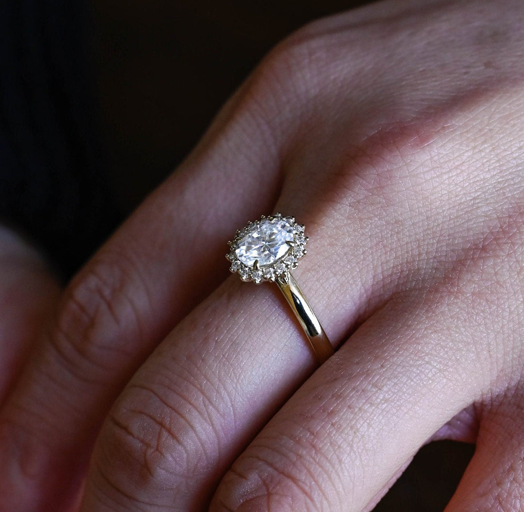 1.0CT Oval Cut Floral IGI Certified Lab Grown Diamond Engagement Ring For Her