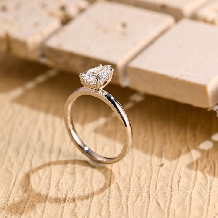 1.0CT Pear Cut Lab Grown Diamond Solitaire Engagement Ring, Maximalist Wedding Ring