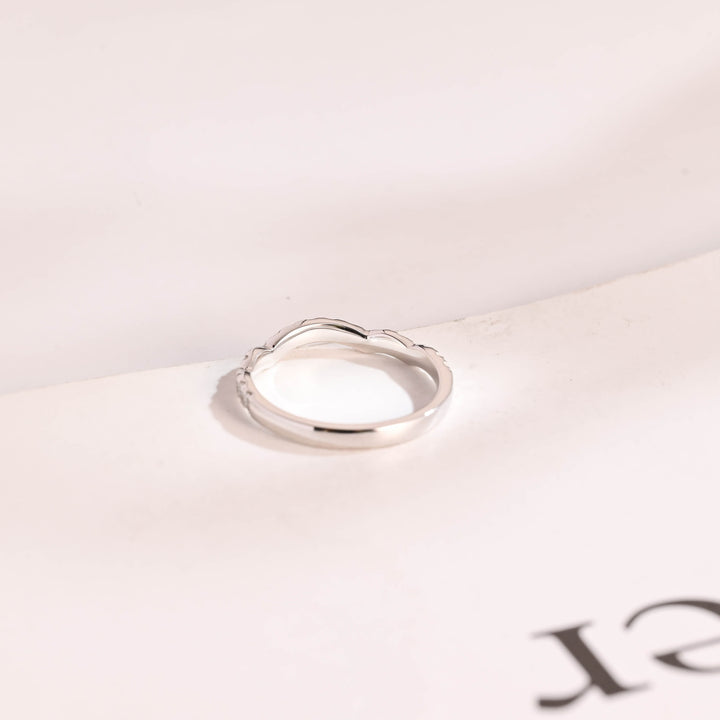 0.25CT Round Cut Wave CVD EF/VVS Diamond Minimalist Wedding Band