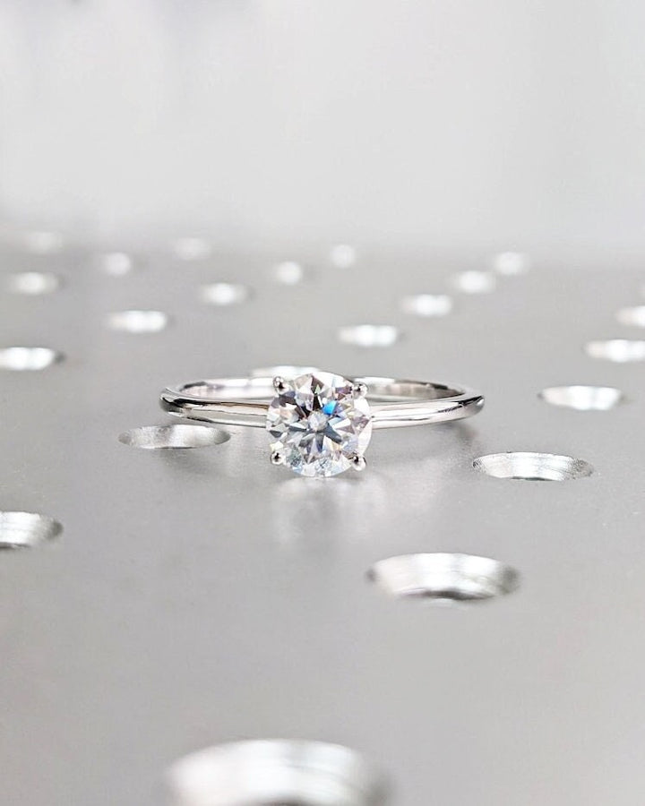 1.0CT Round Cut Solitaire Lab Grown Diamond Engagement Ring For Women