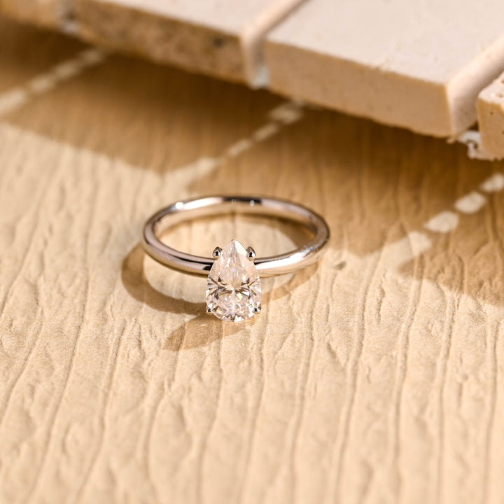 1.0CT Pear Cut Lab Grown Diamond Solitaire Engagement Ring, Maximalist Wedding Ring