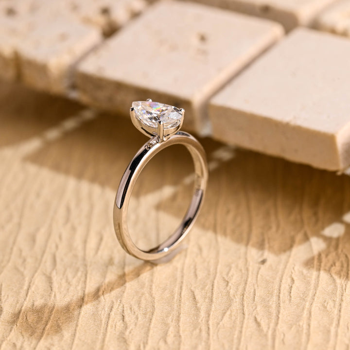 1.0CT Pear Cut Lab Grown Diamond Solitaire Engagement Ring, Maximalist Wedding Ring