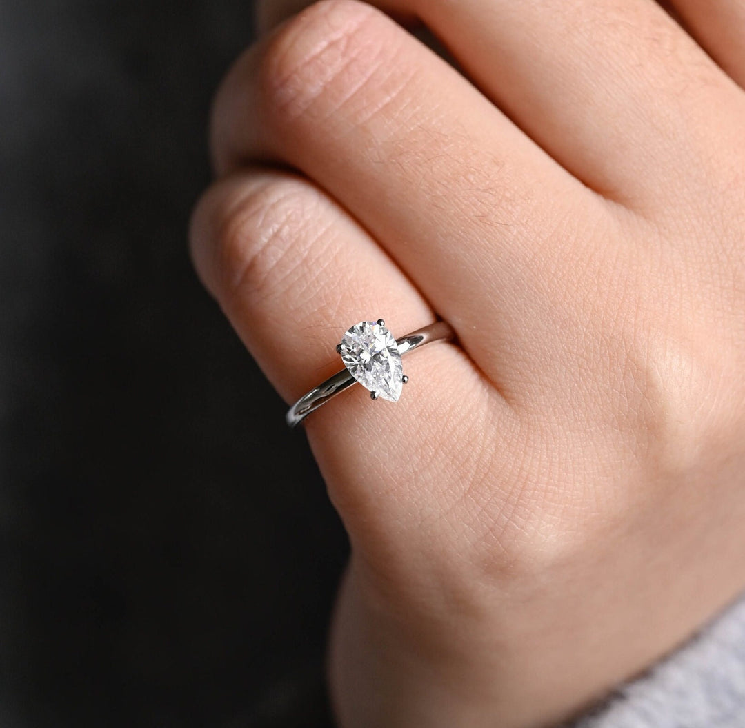 1.0CT Pear Cut Lab Grown Diamond Solitaire Engagement Ring, Maximalist Wedding Ring
