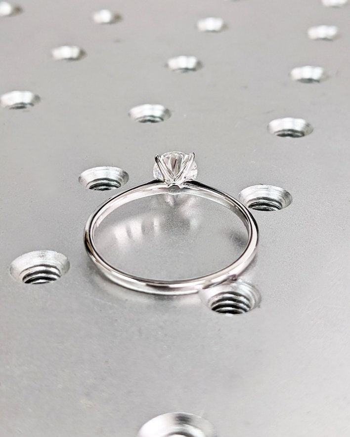 1.0CT Round Cut Solitaire Lab Grown Diamond Engagement Ring For Women