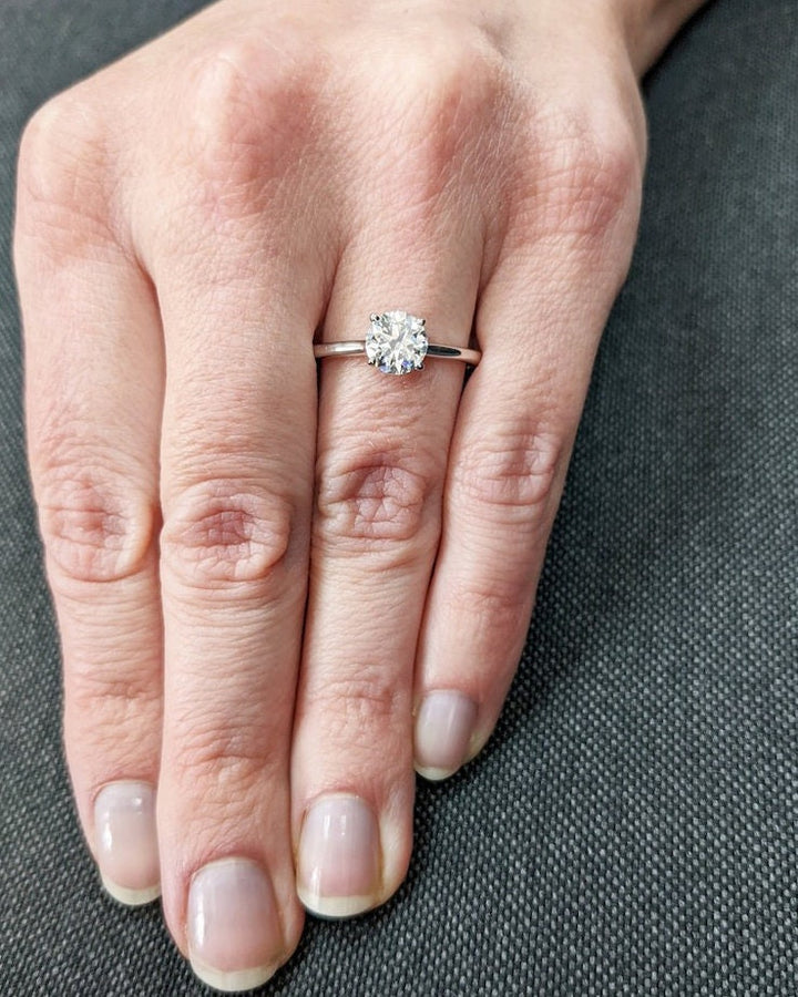 1.0CT Round Cut Solitaire Lab Grown Diamond Engagement Ring For Women