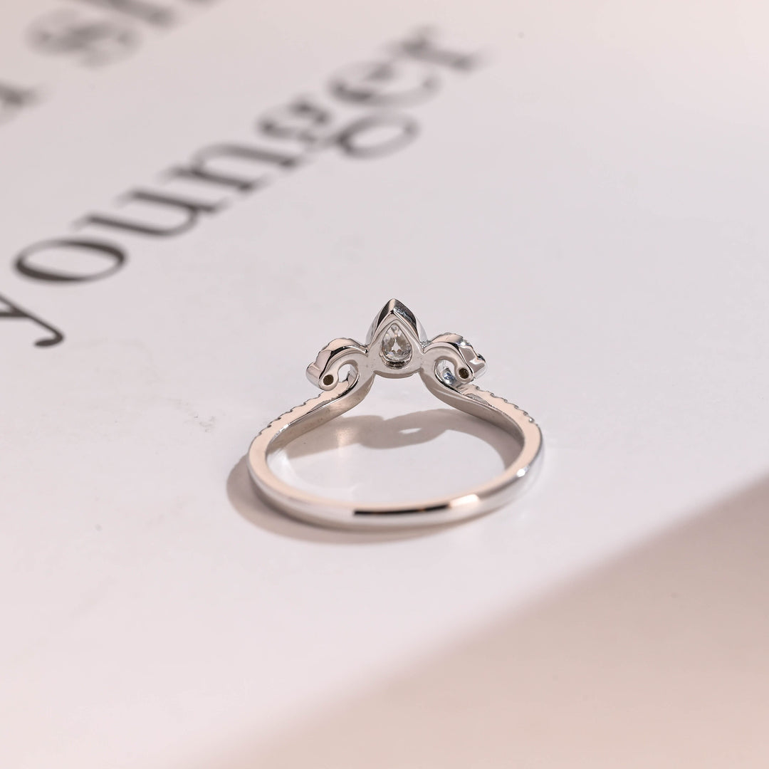 0.44CT Round & Pear Cut Crown CVD EF/VVS Diamond Wedding Matching Band For Women