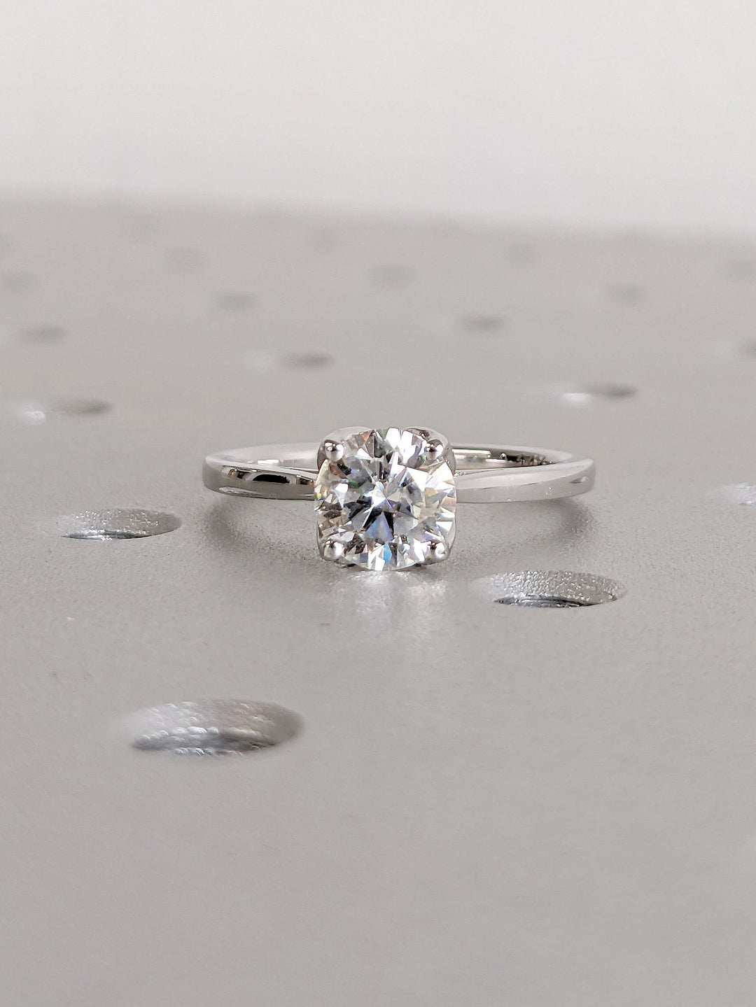 1.0CT Round Cut Solitaire Diamond Lab Grown Engagement Ring For Women