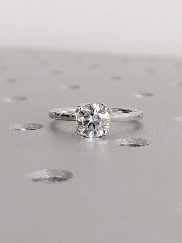 1.0CT Round Cut Solitaire Diamond Lab Grown Engagement Ring For Women