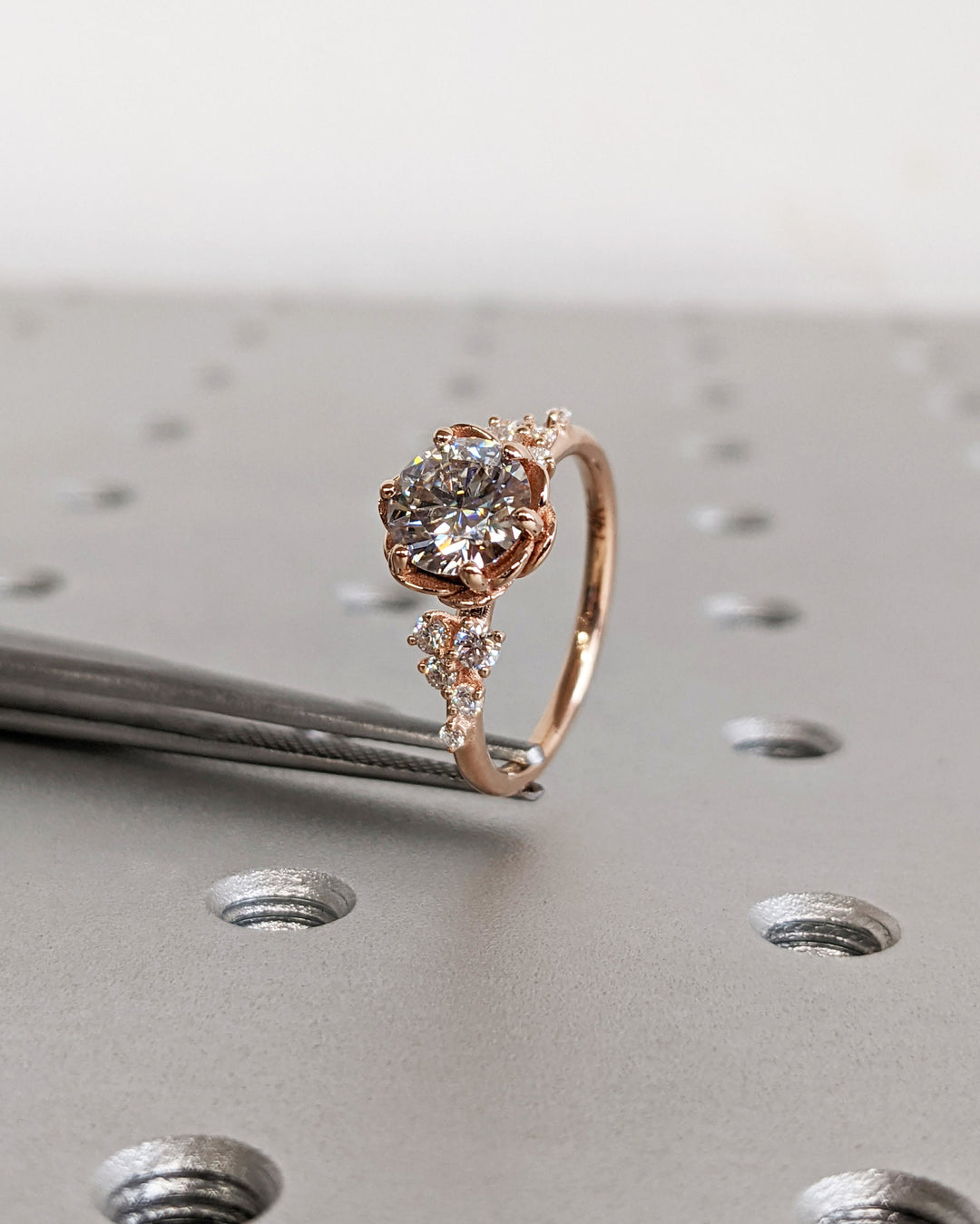 1.0CT Round Cut Cluster Diamond Flower Lab Grown Engagement Ring For Her