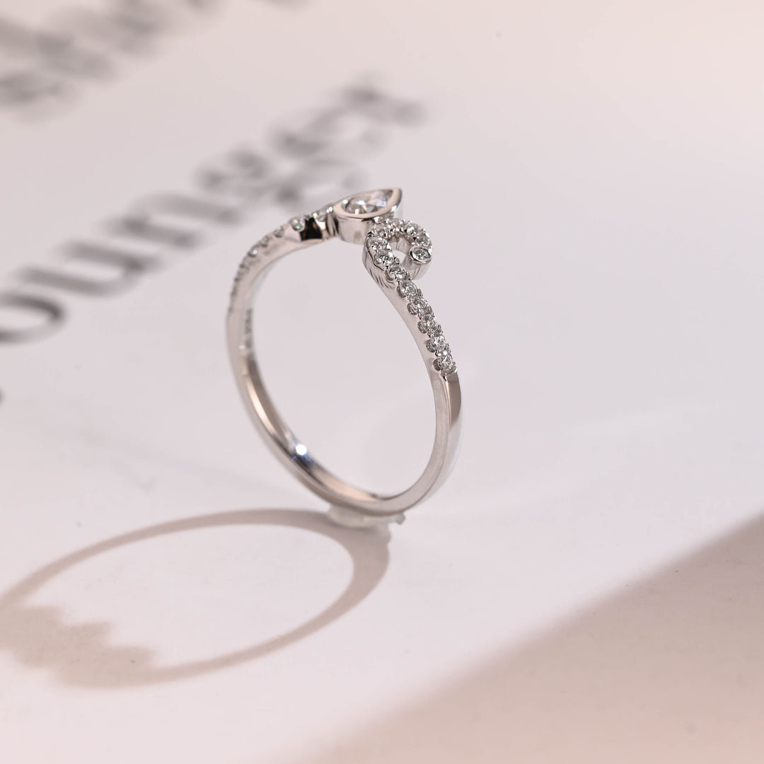 0.44CT Round & Pear Cut Crown CVD EF/VVS Diamond Wedding Matching Band For Women
