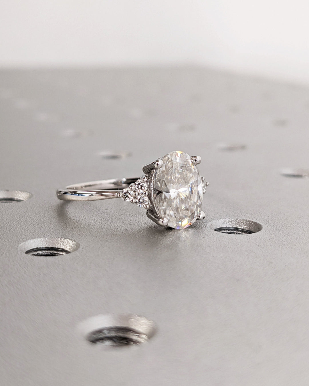 2.0CT Oval Cut Cluster Lab Grown Diamond Engagement Ring For Women