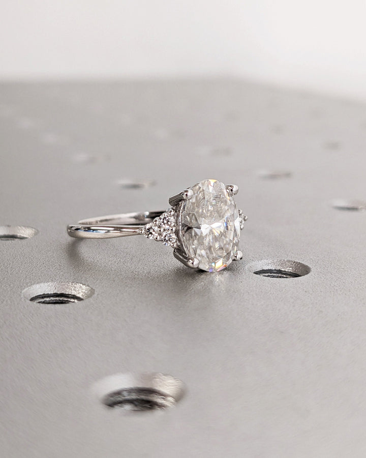 2.0CT Oval Cut Cluster Lab Grown Diamond Engagement Ring For Women