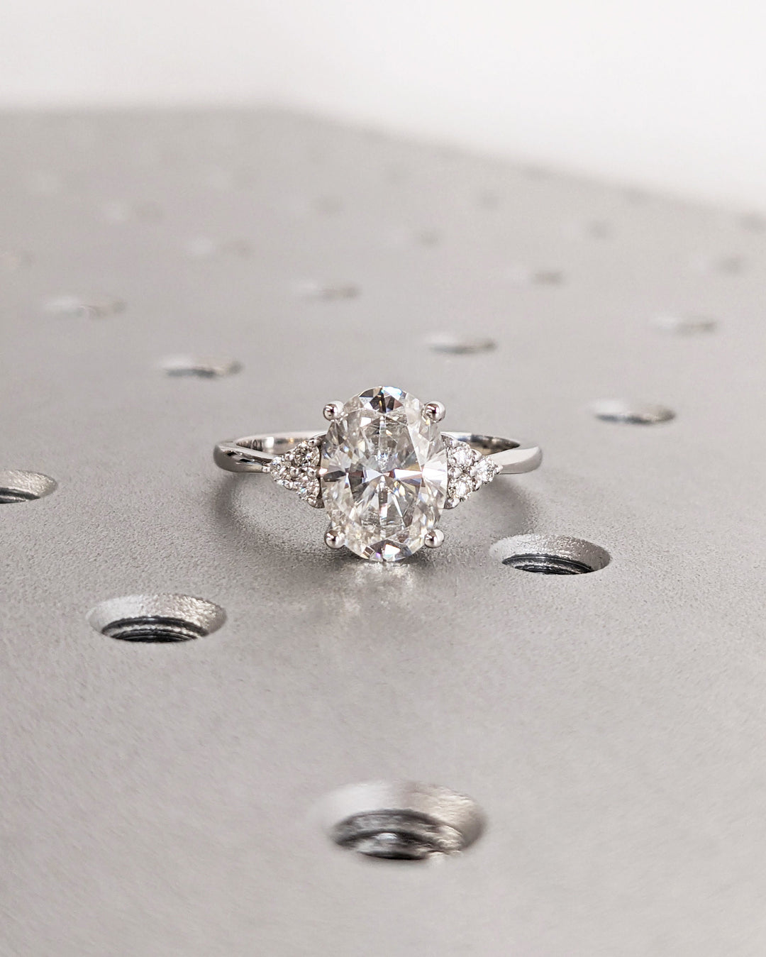 2.0CT Oval Cut Cluster Lab Grown Diamond Engagement Ring For Women