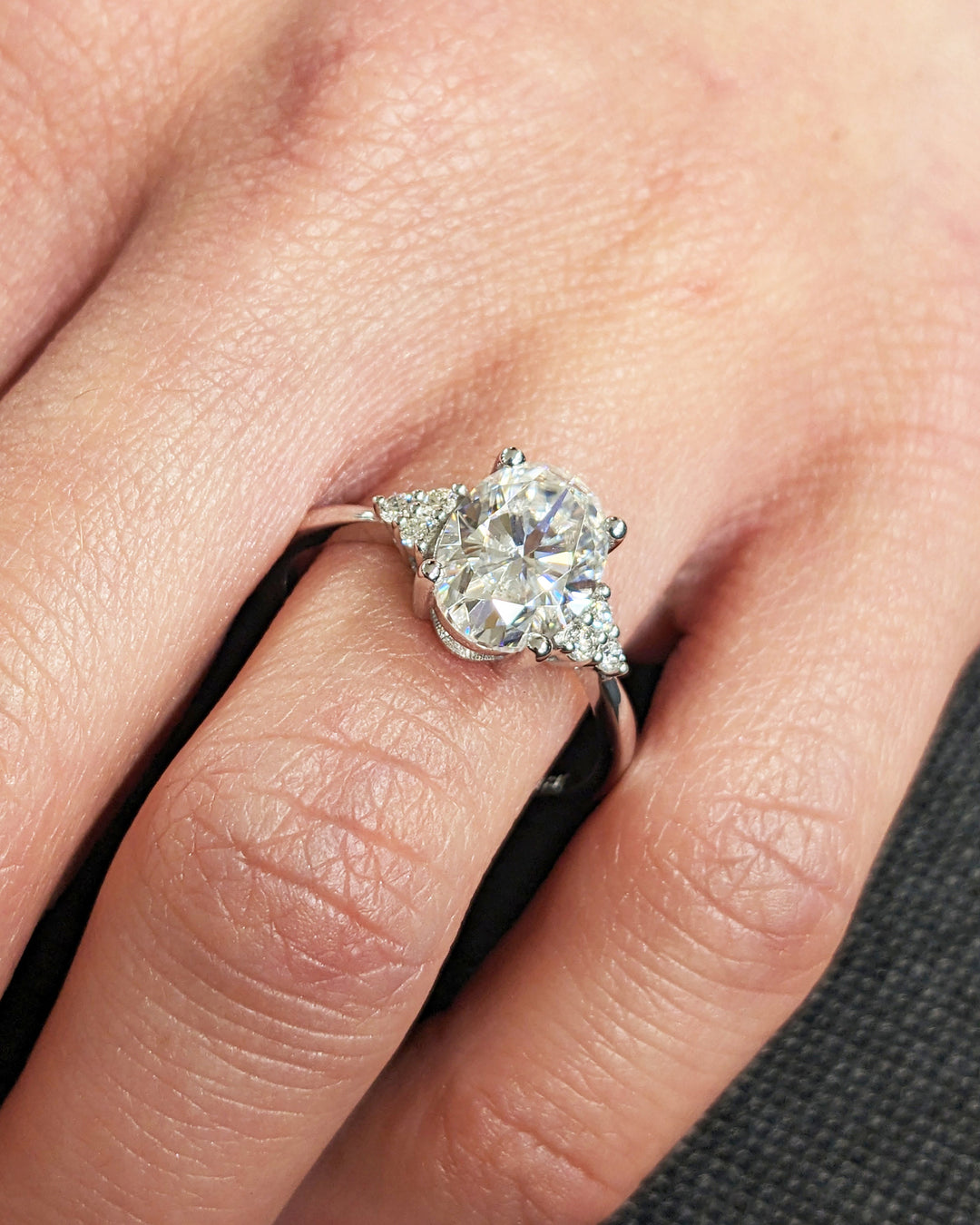 2.0CT Oval Cut Cluster Lab Grown Diamond Engagement Ring For Women