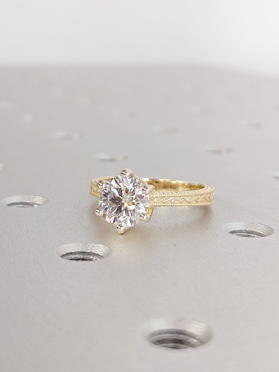 1.0CT Round Cut Vintage Lab Grown Diamond Engagement Ring For Women