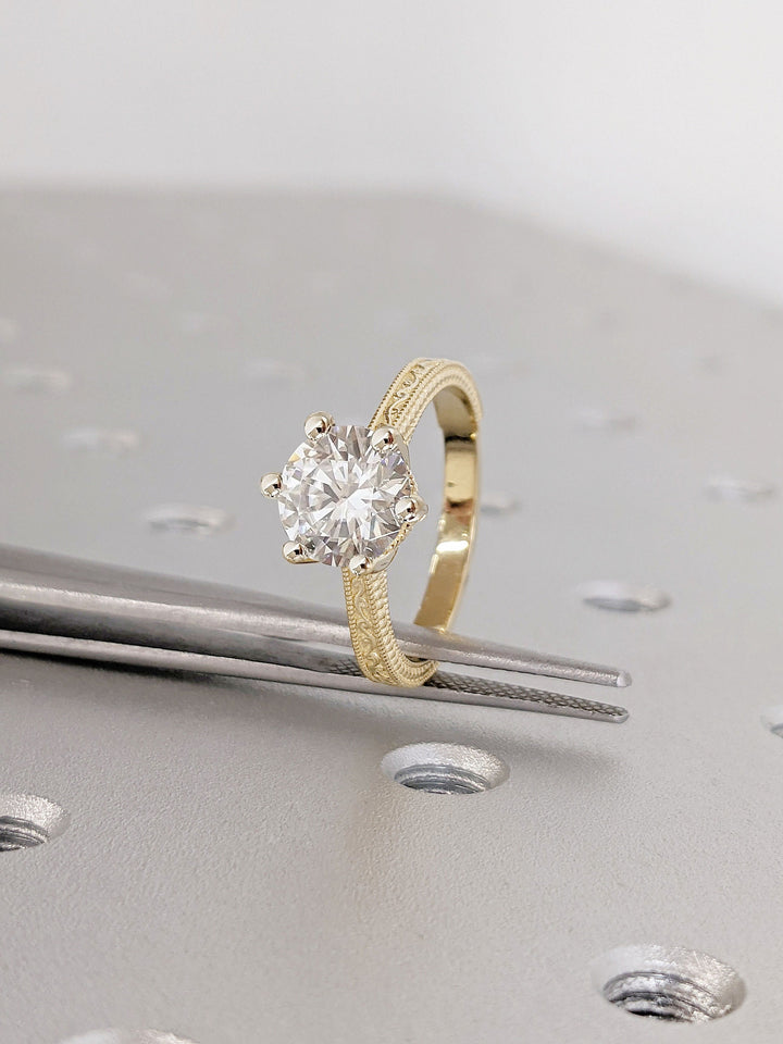 1.0CT Round Cut Vintage Lab Grown Diamond Engagement Ring For Women