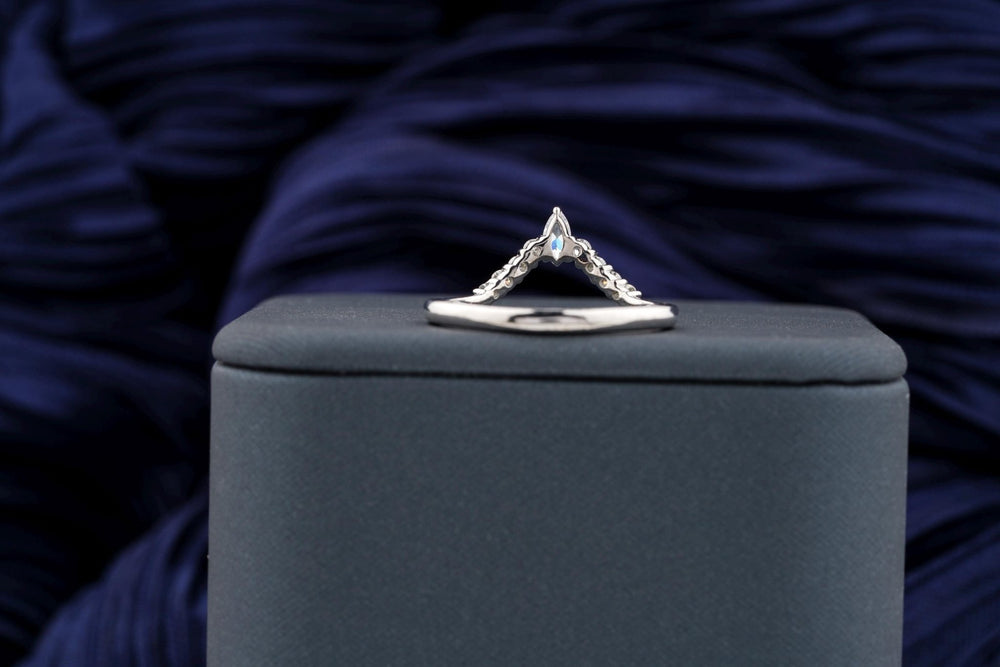 0.4CT Round & Marquise Cut Curved CVD EF/VVS Diamond Wedding Band For Women - Doozy Diamonds