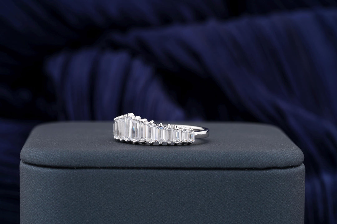 2.20CT Baguette Cut Vertical Step Stone Set CVD EF/VVS Diamond Wedding Band For Her