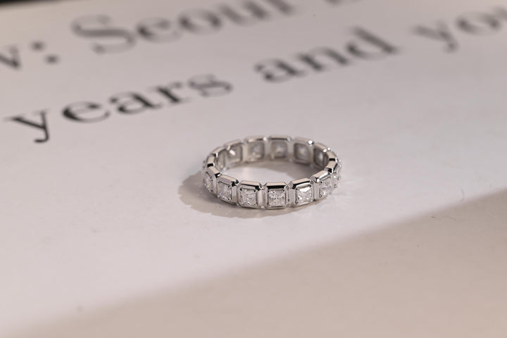 5.30CT Princess Cut Bezel Set CVD EF/VVS Diamond Eternity Wedding Band For Women