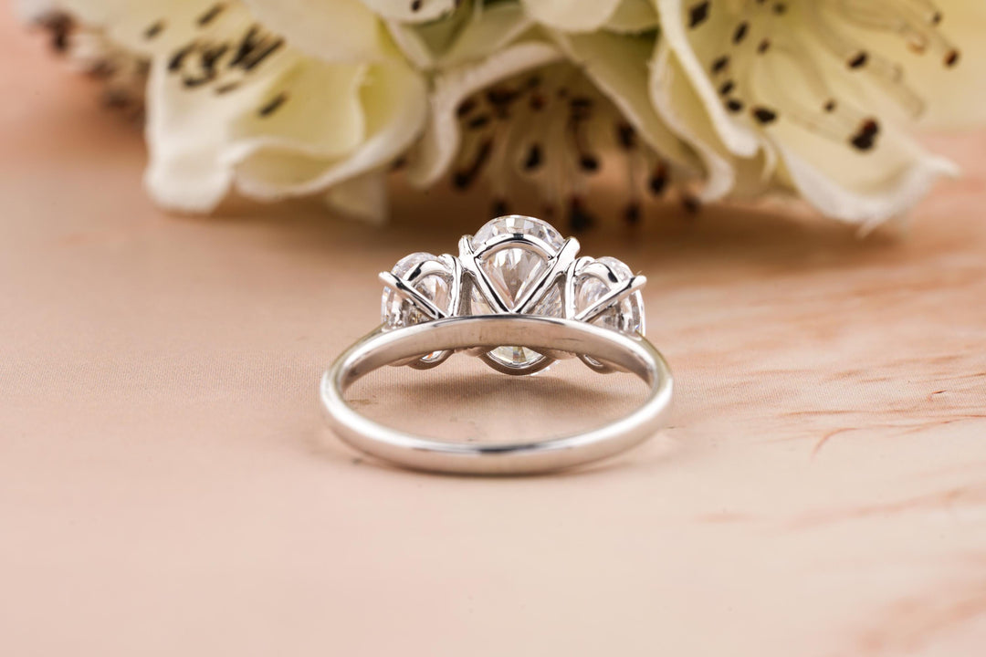 2.0CT Oval Cut 3 Stone Lab Grown Diamond Engagement Ring For Women
