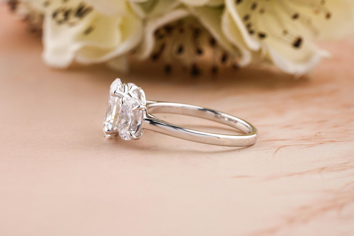 2.0CT Oval Cut 3 Stone Lab Grown Diamond Engagement Ring For Women